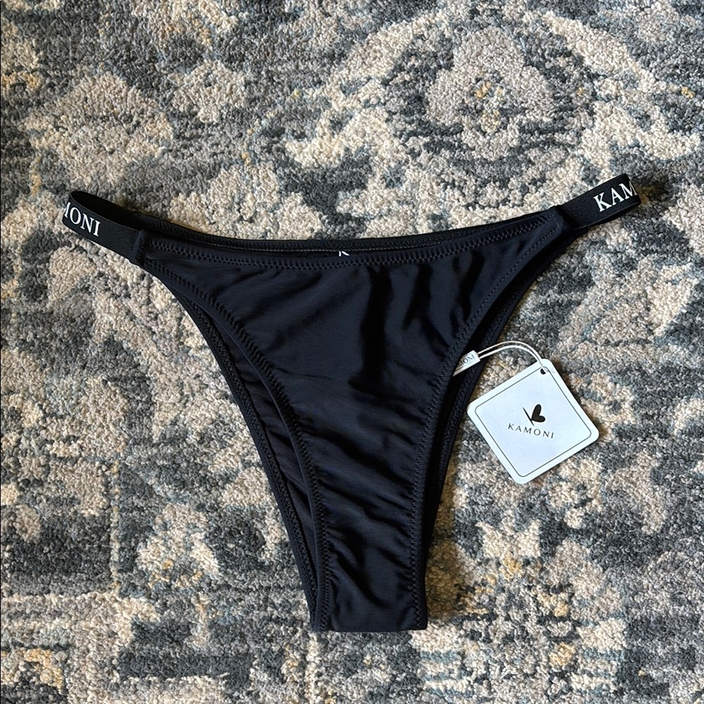 Kamoni Swim Bottom Size Medium